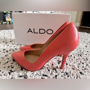 Aldo Ripiego heels worn with love once. Size 7.5